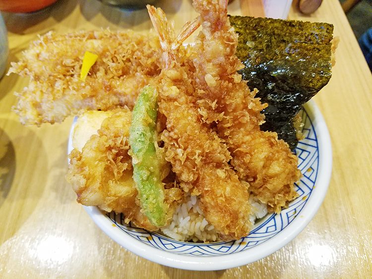 金子屋 吉祥寺の天丼（松）穴子