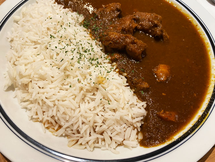 「ANPU」のチキンカレーマッシュポテト付