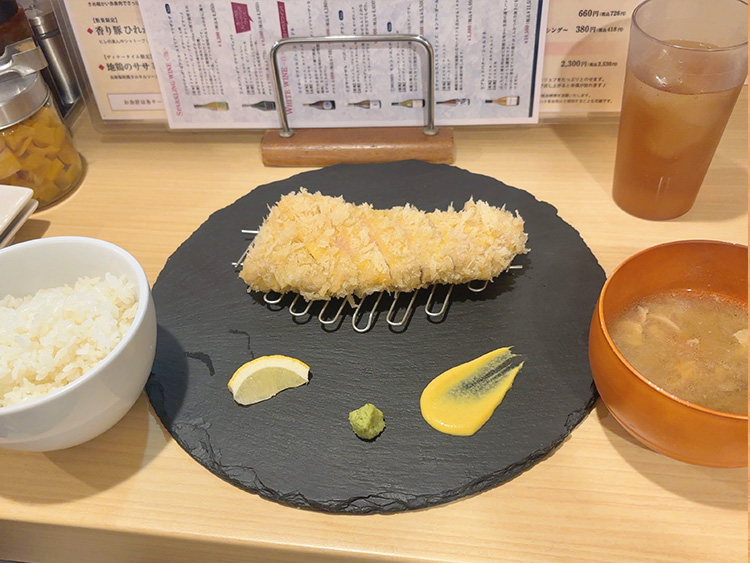 とんかつ空の定食