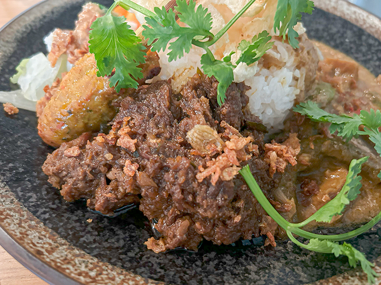 RENDANG DAGING SAPI