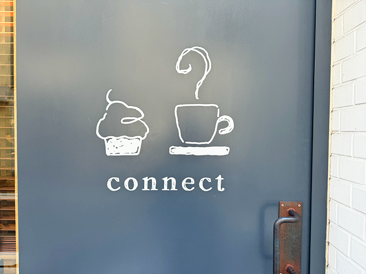 「connect coffee ＆ bake」扉