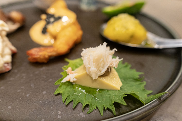 蟹味噌の豆腐 蟹身と蟹味噌乗せ