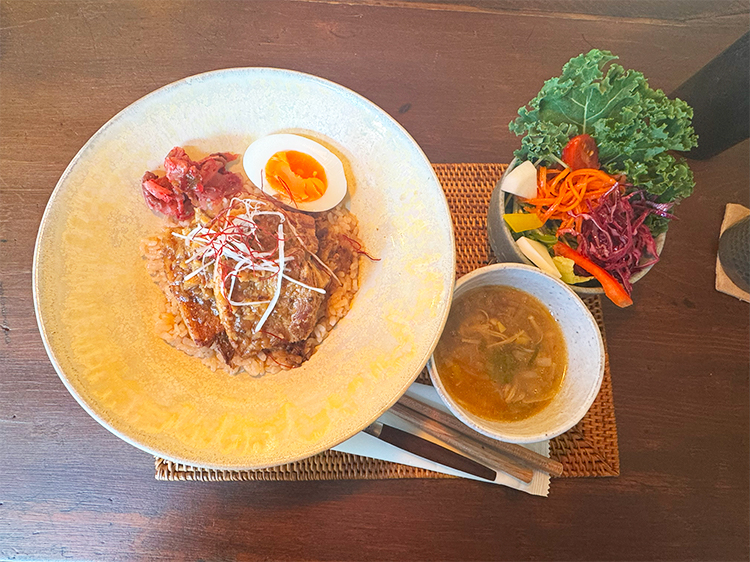 「囍茶東京」魯肉飯